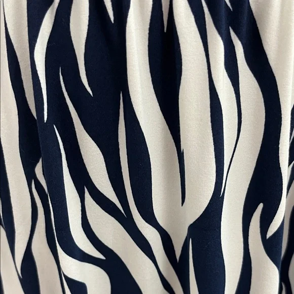 Amazon Women's Navy and White Maxi Dress - Picture 3 of 4